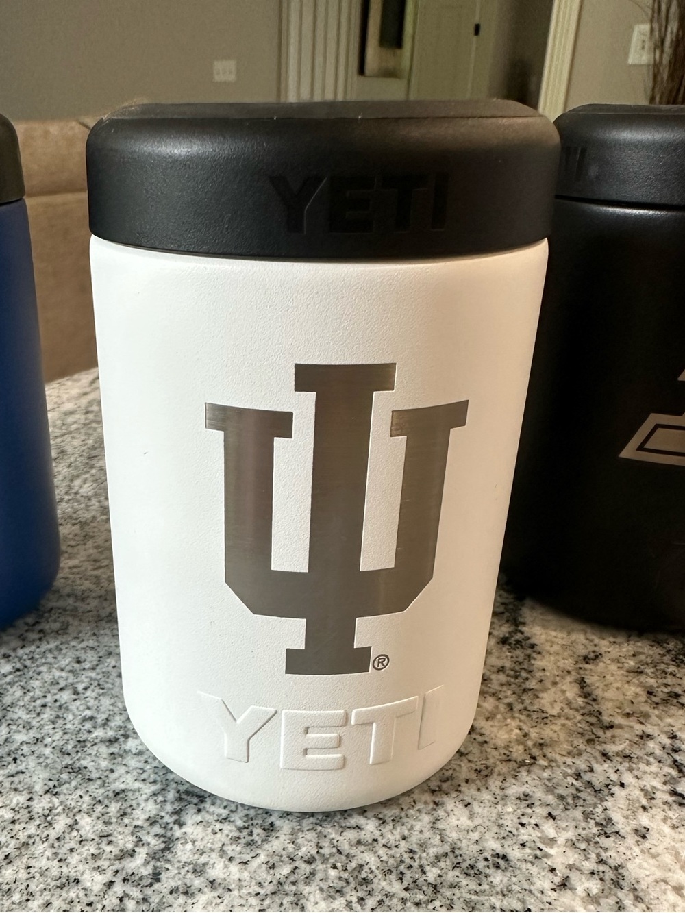 YETI IU Colster. New!!